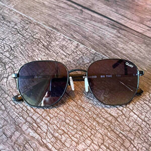 Quay Big Time Polarized Sunglasses Black Metal Frame Smoke Lenses